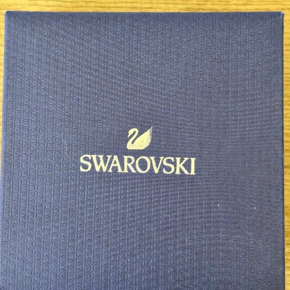 Swarovski Ladies Signum Rose Gold Tone Plated Crystal Stud Earrings New in Box - Picture 5 of 6